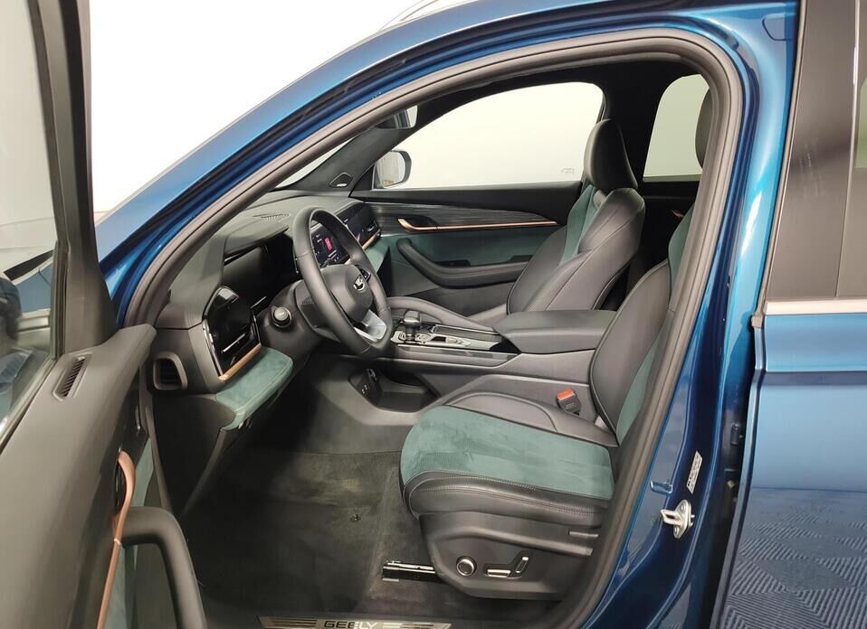 Geely Monjaro, I 2.0 AT (238 л.с.) 4WD