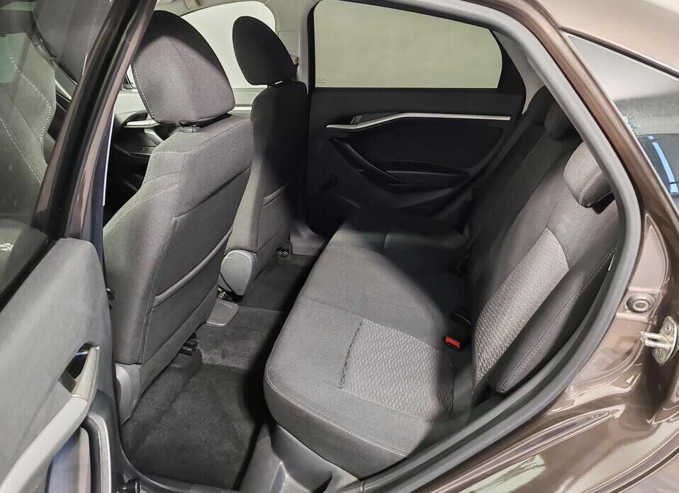 LADA (ВАЗ) Vesta, I 1.6 MT (106 л.с.)