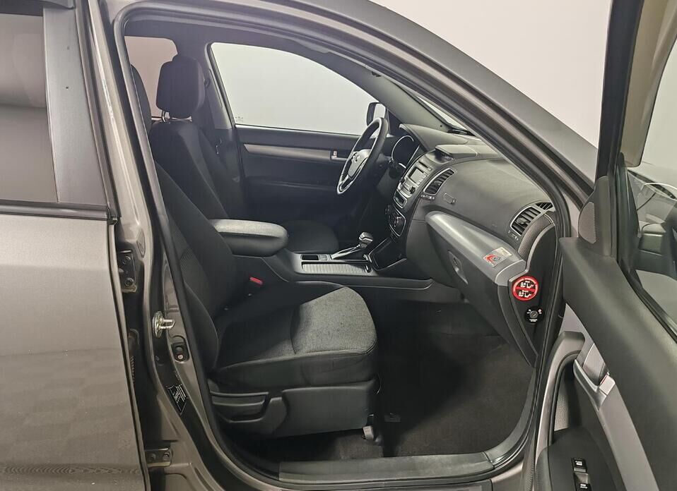 Kia Sorento, II Рестайлинг 2.4 AT (175 л.с.) 4WD