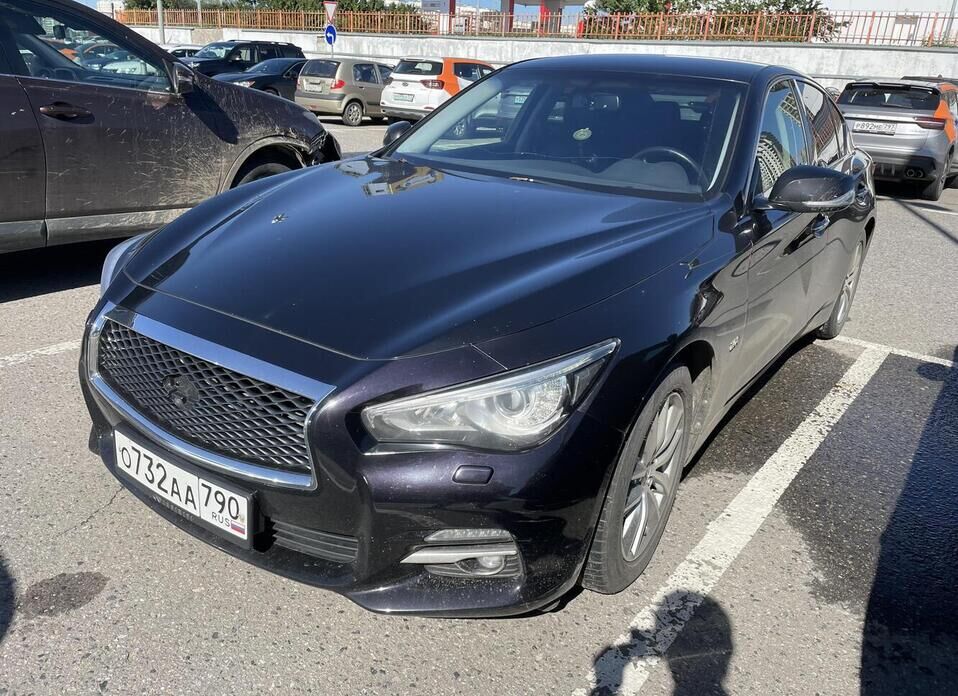 Infiniti Q50 2.0 AT (211 л.с.)