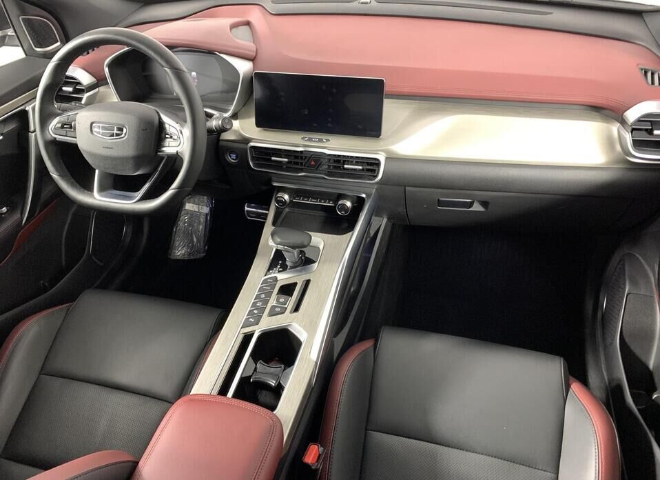 Geely Coolray, I 1.5 AMT (150 л.с.)