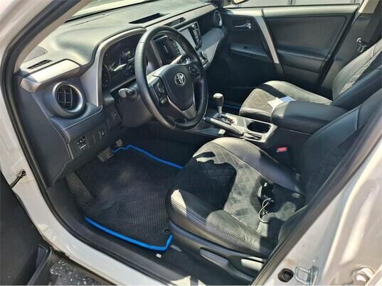 Toyota RAV4, 2018&nbsp;г., 160&nbsp;417&nbsp;км