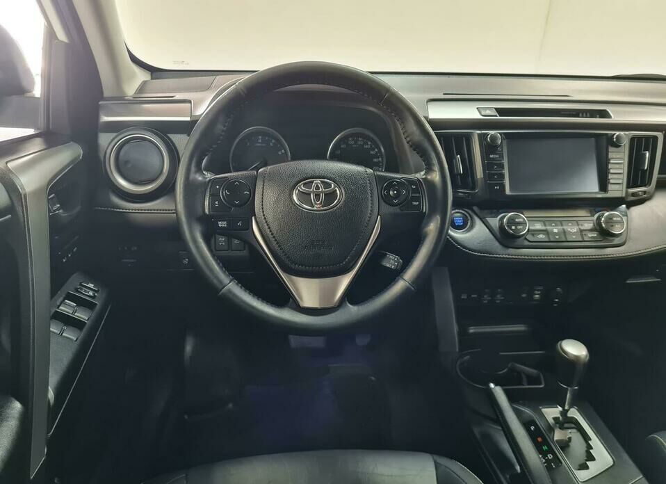 Toyota RAV4 2.5 AT (180 л.с.) 4WD