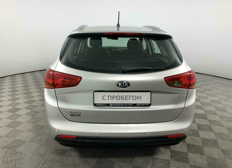 Kia Ceed 1.6 MT (129 л.с.)