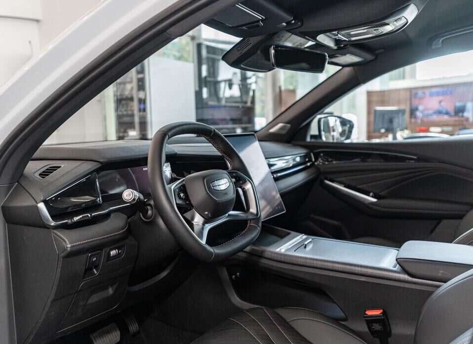 Geely Preface 2.0 AMT (200 л.с.)