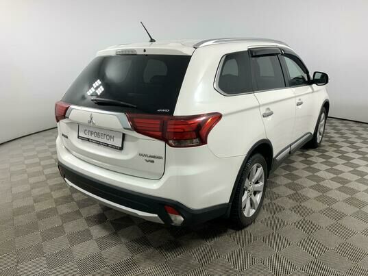 Mitsubishi Outlander, 2016 г., 136 256 км