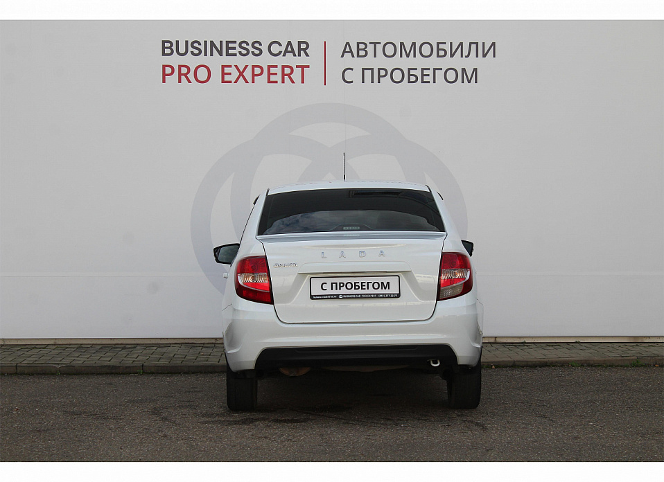 LADA (ВАЗ) Granta, I Рестайлинг 1.6 MT (90 л.с.)