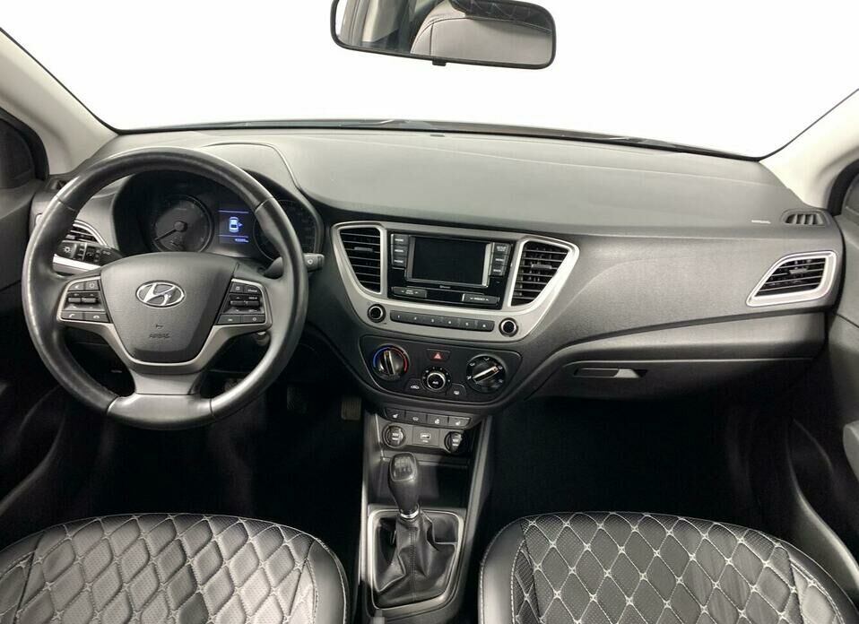 Hyundai Solaris 1.6 MT (123 л.с.)