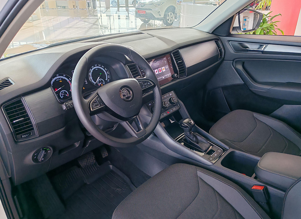 Skoda Kodiaq, I 2.0 AMT (180 л.с.) 4WD