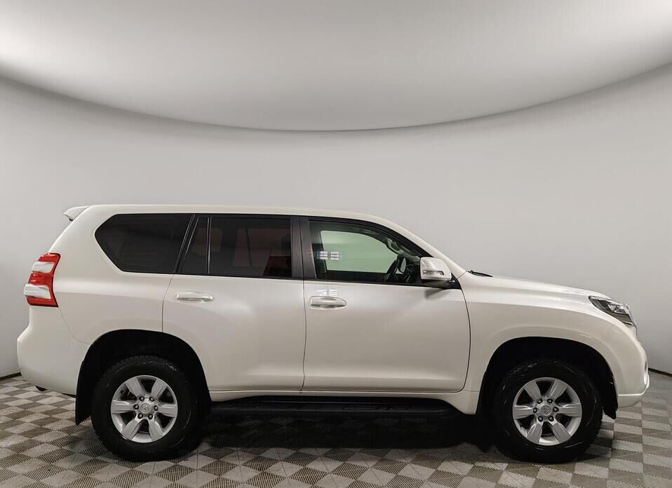 Toyota Land Cruiser Prado, 150 Series Рестайлинг 1 3.0d AT (173 л.с.) 4WD