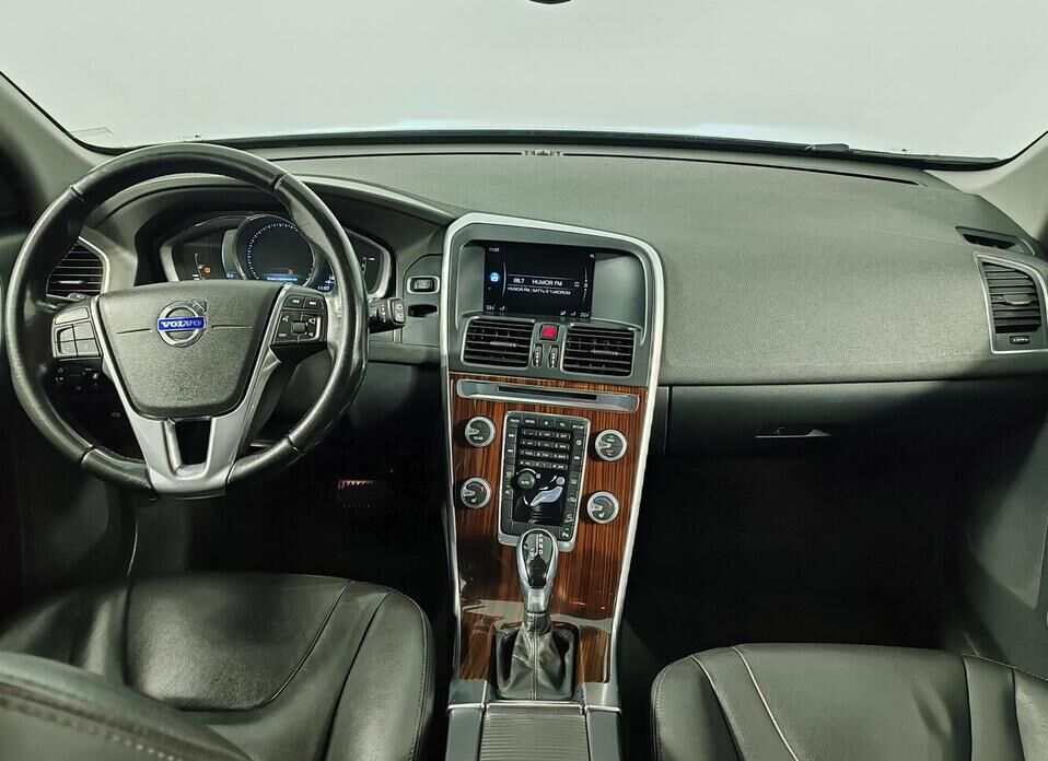 Volvo XC60, I Рестайлинг 2.4d AT (215 л.с.) 4WD