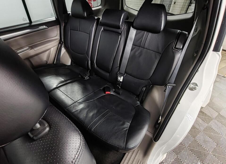 Mitsubishi Pajero Sport, II Рестайлинг 2.5d AT (178 л.с.) 4WD