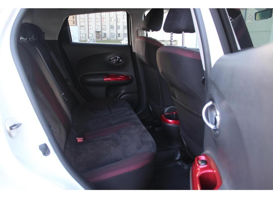Nissan Juke, I 1.6 MT (117 л.с.)