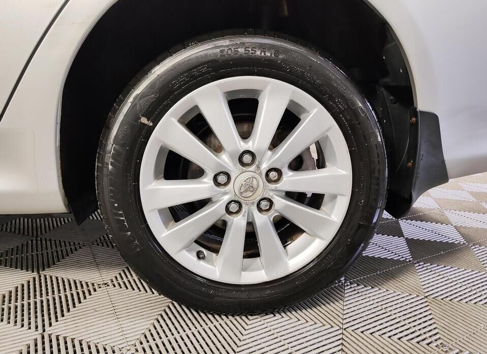 Toyota Corolla AMT 1.6 AMT (124 л.с.)