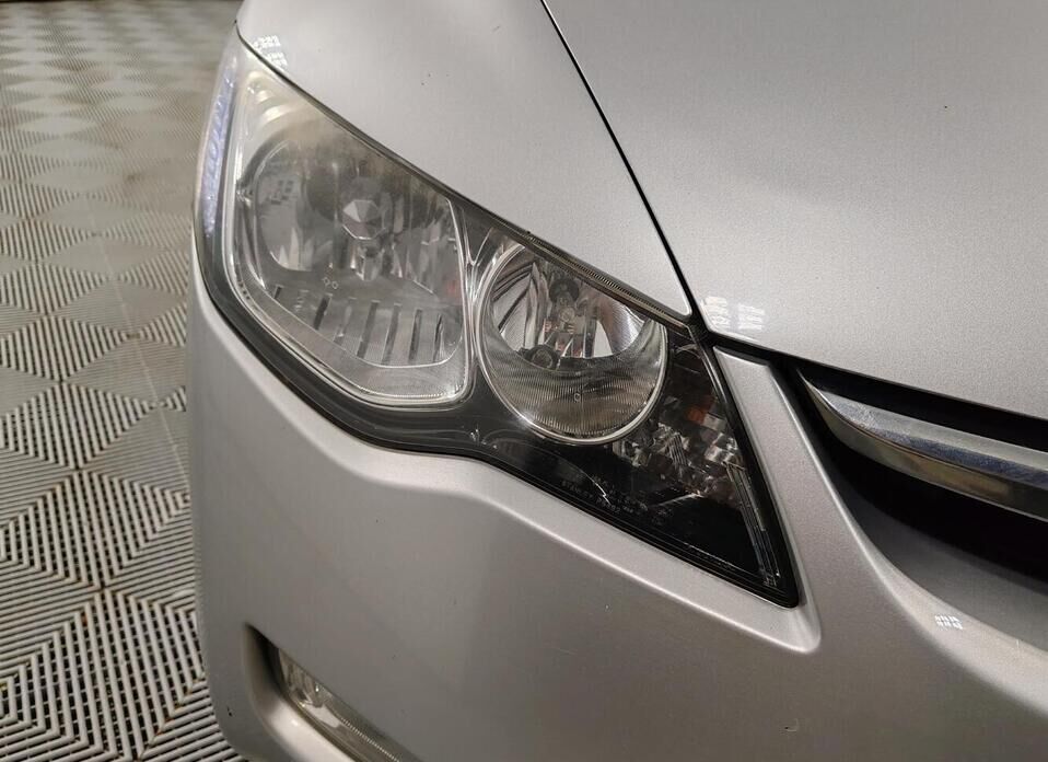 Honda Civic, VIII 1.8 AT (140 л.с.)