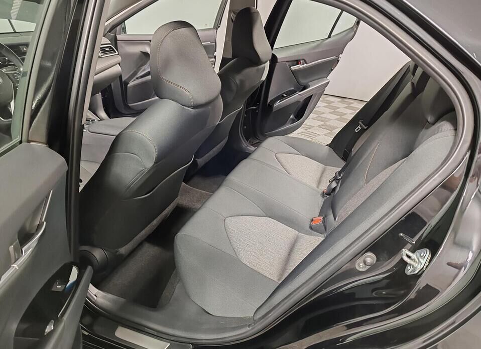 Toyota Camry, VIII (XV70) 2.5 AT (181 л.с.)