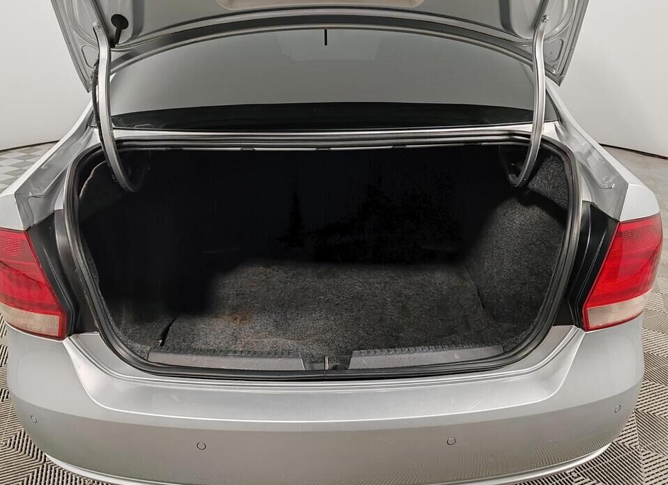 Volkswagen Polo, V 1.6 AT (105 л.с.)