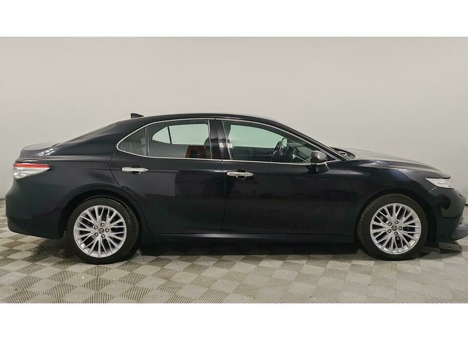 Toyota Camry 3.5 AT (249 л.с.)