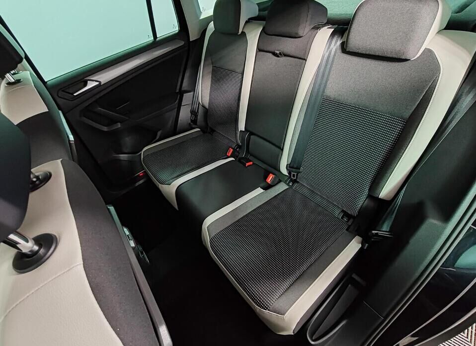 Volkswagen Tiguan 2.0d AMT (150 л.с.) 4WD