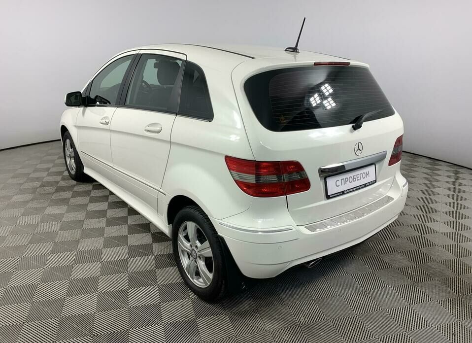 Mercedes-Benz B-Класс 180 1.7 CVT (116 л.с.)