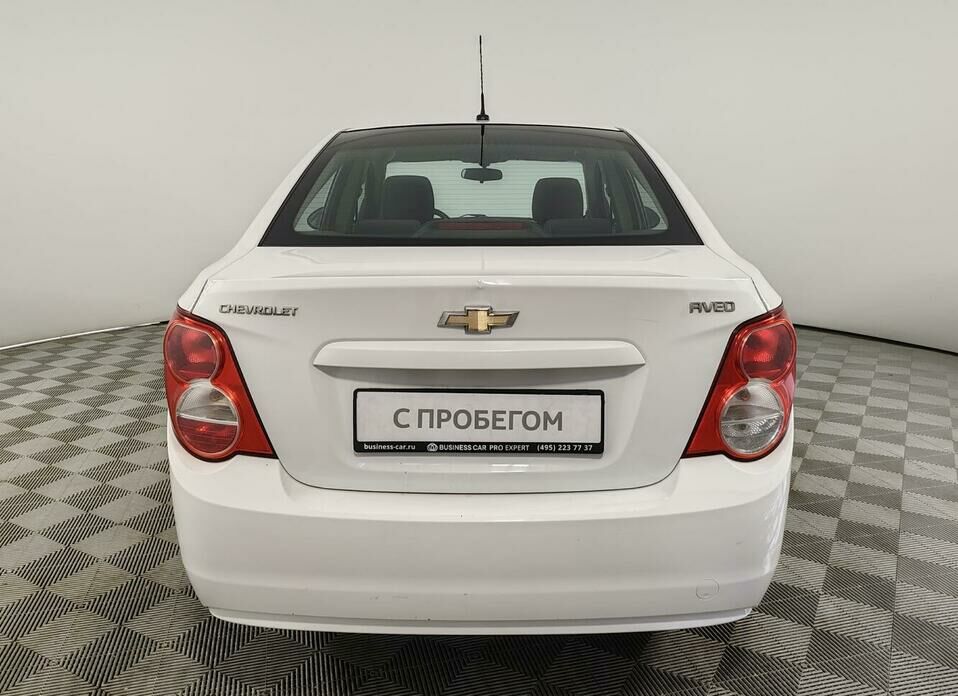 Chevrolet Aveo 1.6 AT (115 л.с.)