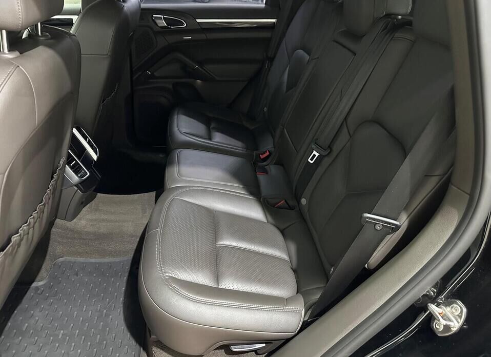 Porsche Cayenne Diesel 3.0d AT (245 л.с.) 4WD