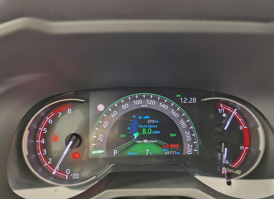 Toyota RAV4, V (XA50) 2.5 AT (199 л.с.) 4WD