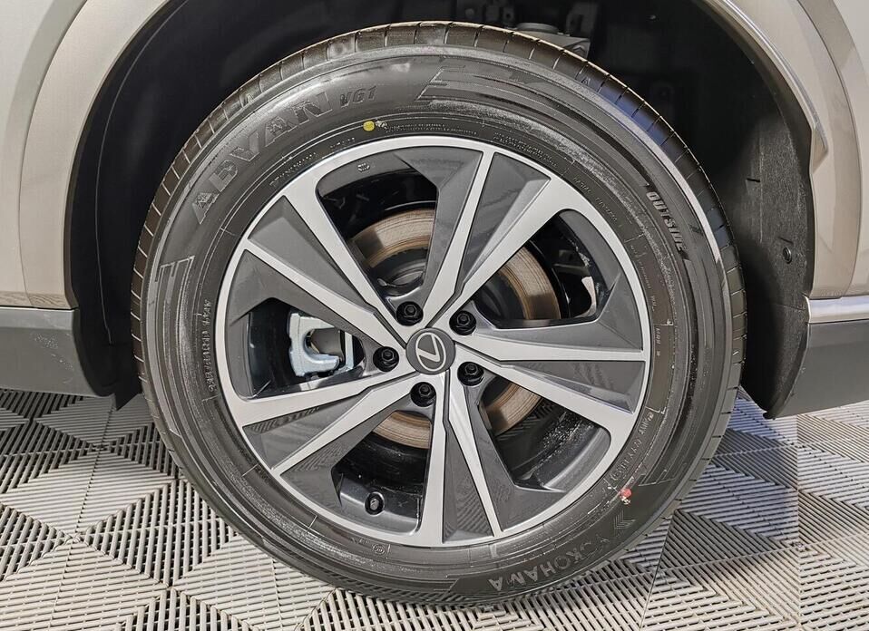 Lexus RX, V 300 2.0 AT (248 л.с.) 4WD