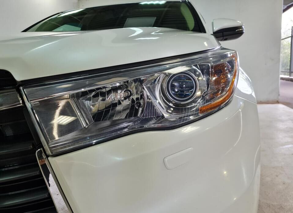 Toyota Highlander 3.5 AT (249 л.с.) 4WD