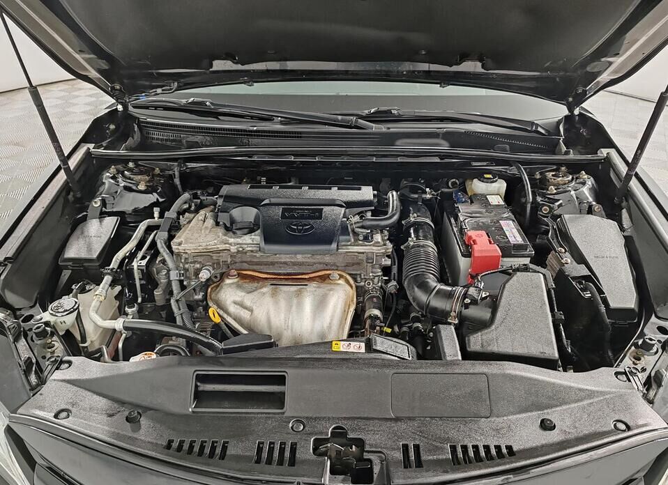 Toyota Camry, VIII (XV70) 2.5 AT (181 л.с.)