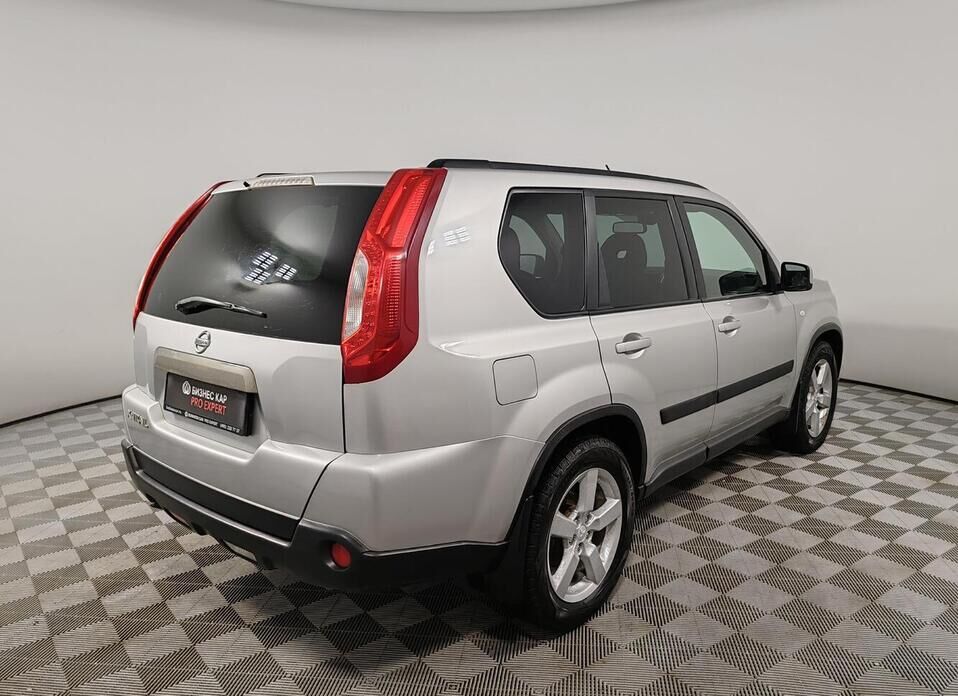 Nissan X-Trail, II Рестайлинг 2.0 CVT (141 л.с.) 4WD