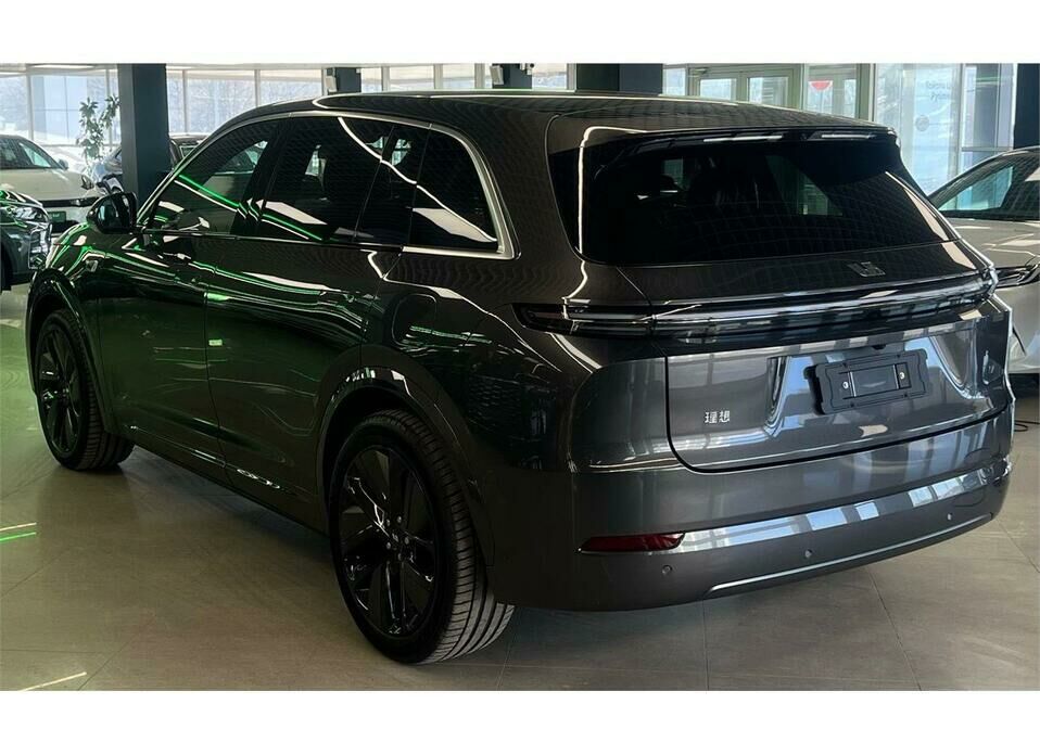 LiXiang L7 52.3 kWh 1.5hyb AT (449 л.с.) 4WD
