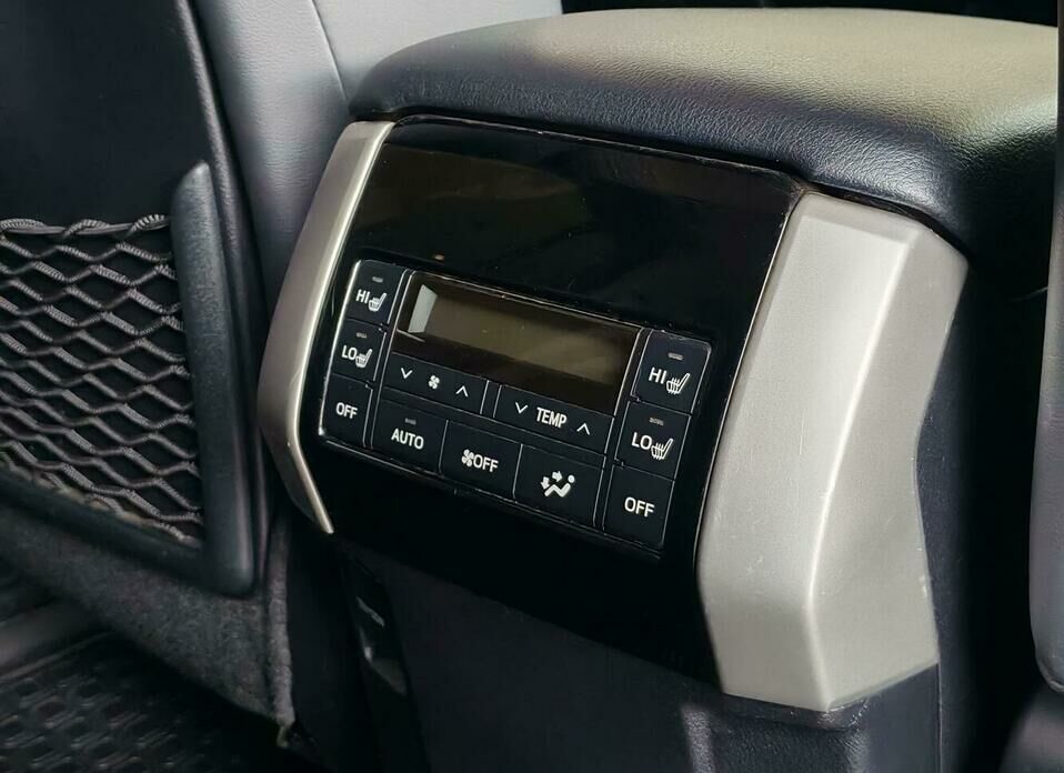 Toyota Land Cruiser Prado 2.8d AT (177 л.с.) 4WD