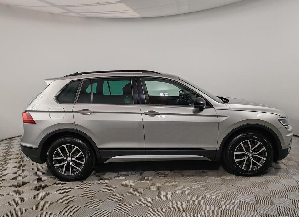 Volkswagen Tiguan, II 2.0 AMT (180 л.с.) 4WD