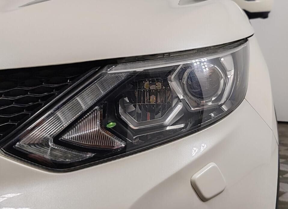 Nissan Qashqai, II 2.0 CVT (144 л.с.)