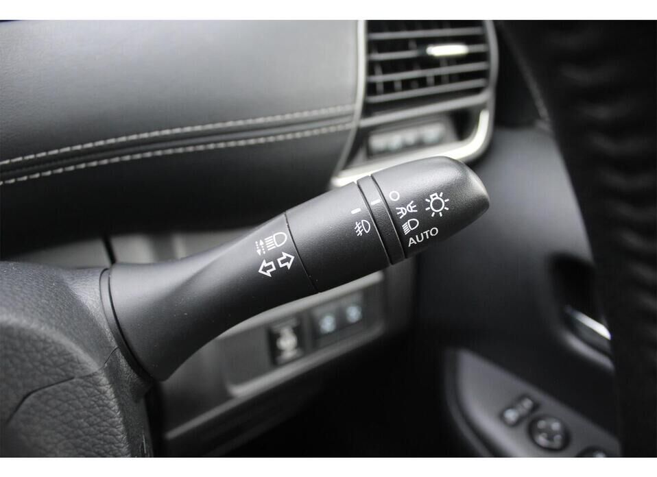 Nissan Serena, V (C27) 1.2hyb AT (136 л.с.)