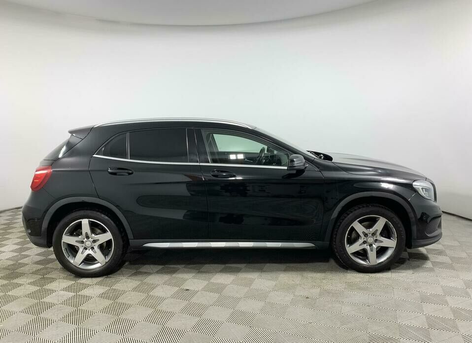 Mercedes-Benz GLA 250 2.0 AMT (211 л.с.) 4WD