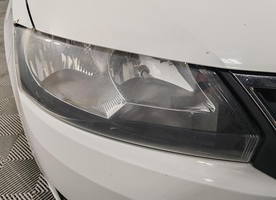 Skoda Rapid, I 1.6 MT (105 л.с.)