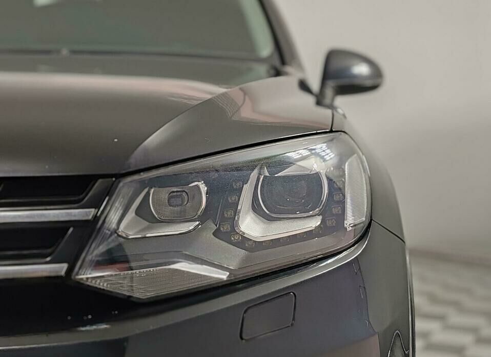 Volkswagen Touareg 3.0d AT (204 л.с.) 4WD