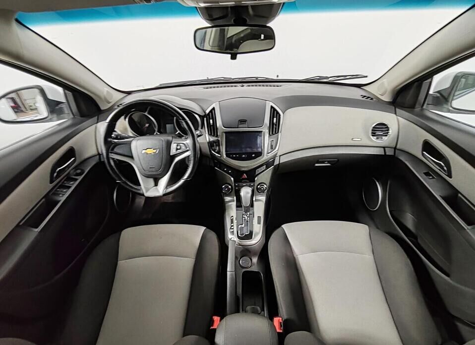 Chevrolet Cruze 1.8 AT (141 л.с.)