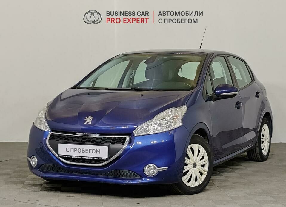 Peugeot 208 1.6 AT (120 л.с.)