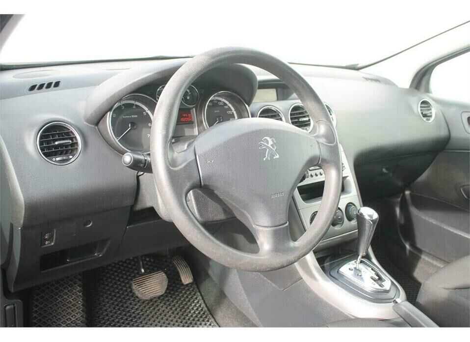 Peugeot 308 1.6 AT (120 л.с.)