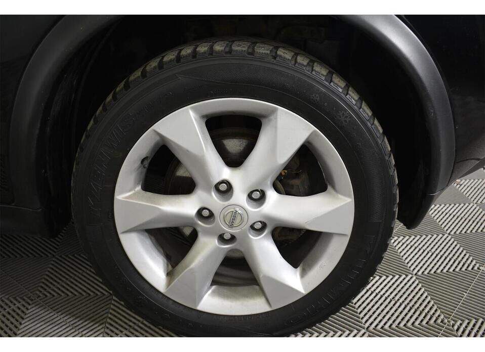 Nissan Juke 1.6 CVT (117 л.с.)
