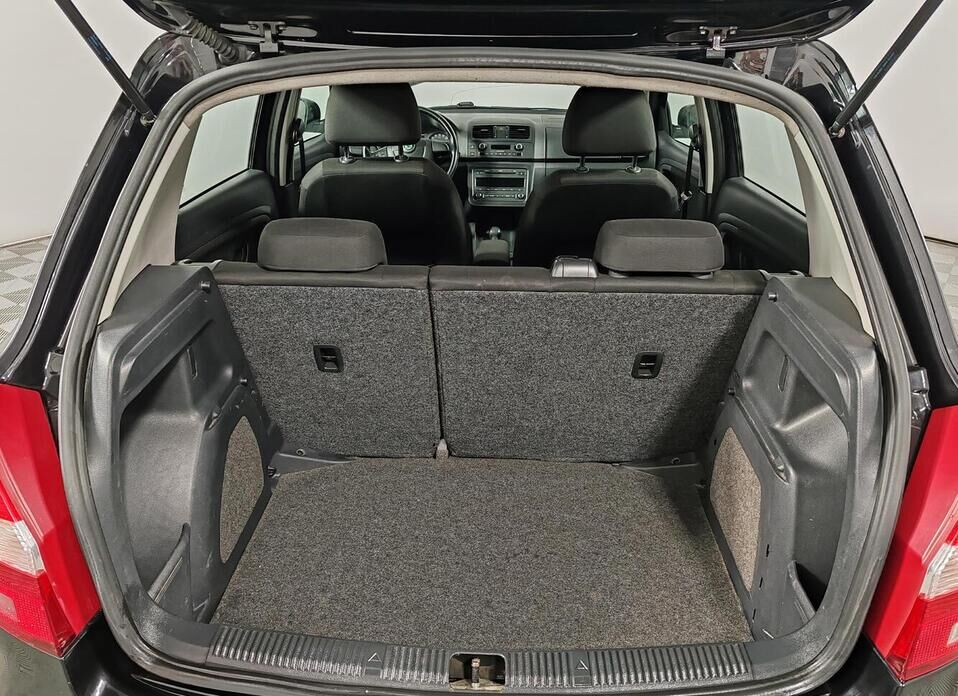 Skoda Fabia, II Рестайлинг 1.6 AT (105 л.с.)