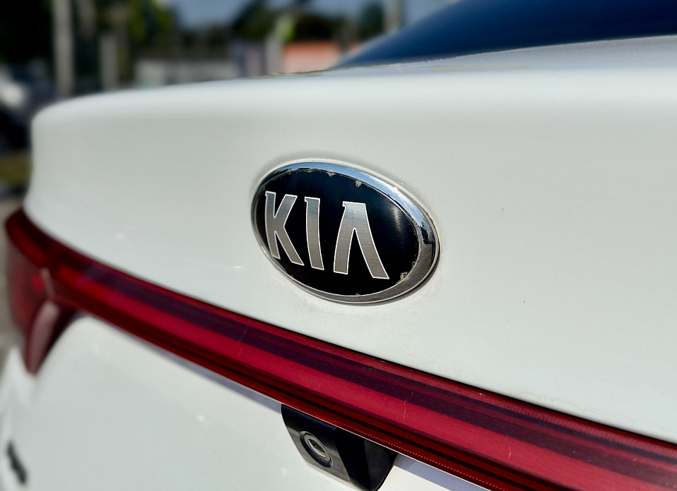 Kia Rio, IV 1.6 AT (123 л.с.)