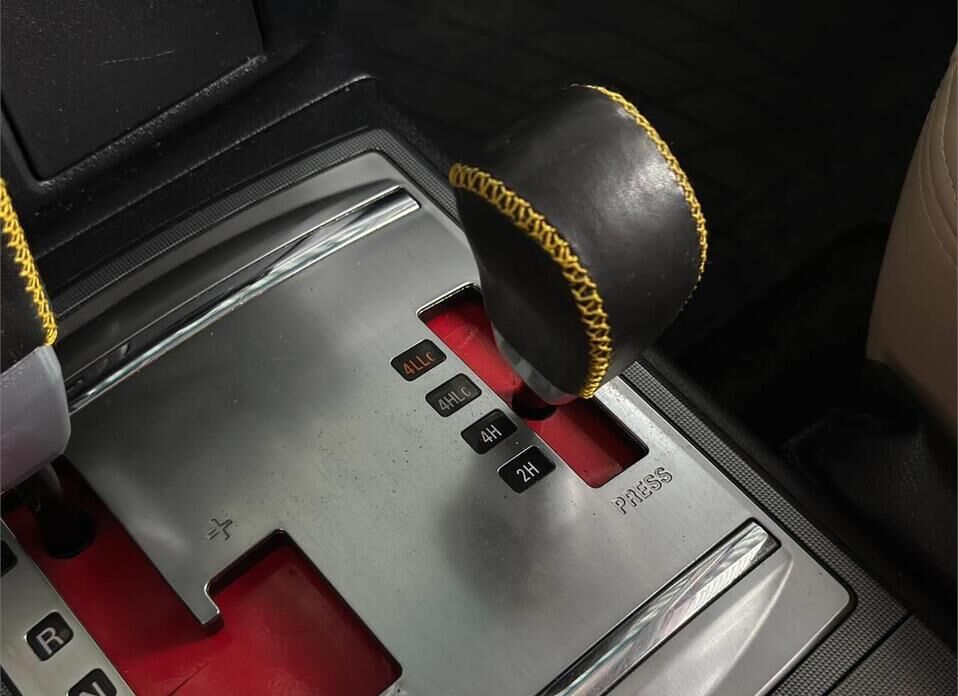 Mitsubishi Pajero, IV Рестайлинг 1 3.0 AT (178 л.с.) 4WD