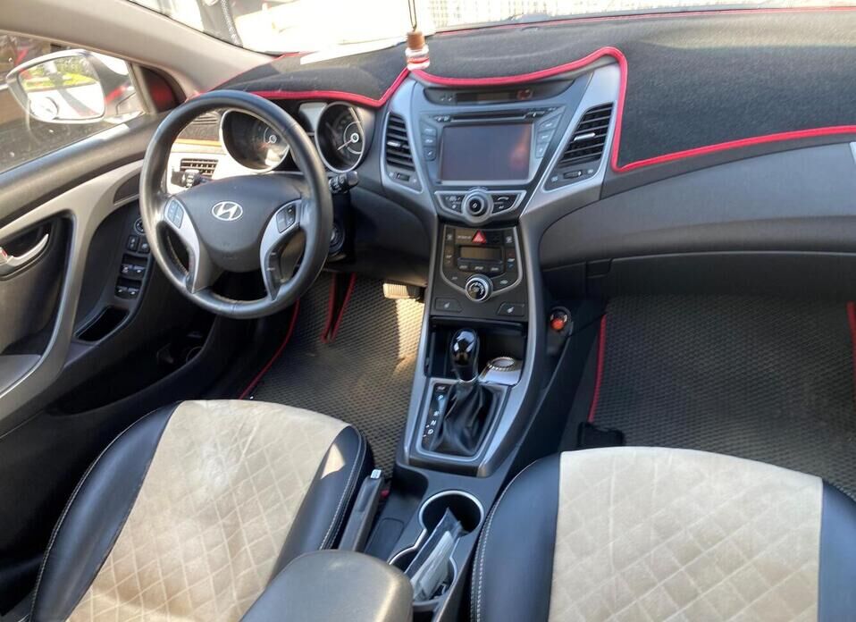 Hyundai Elantra 1.8 AT (150 л.с.)