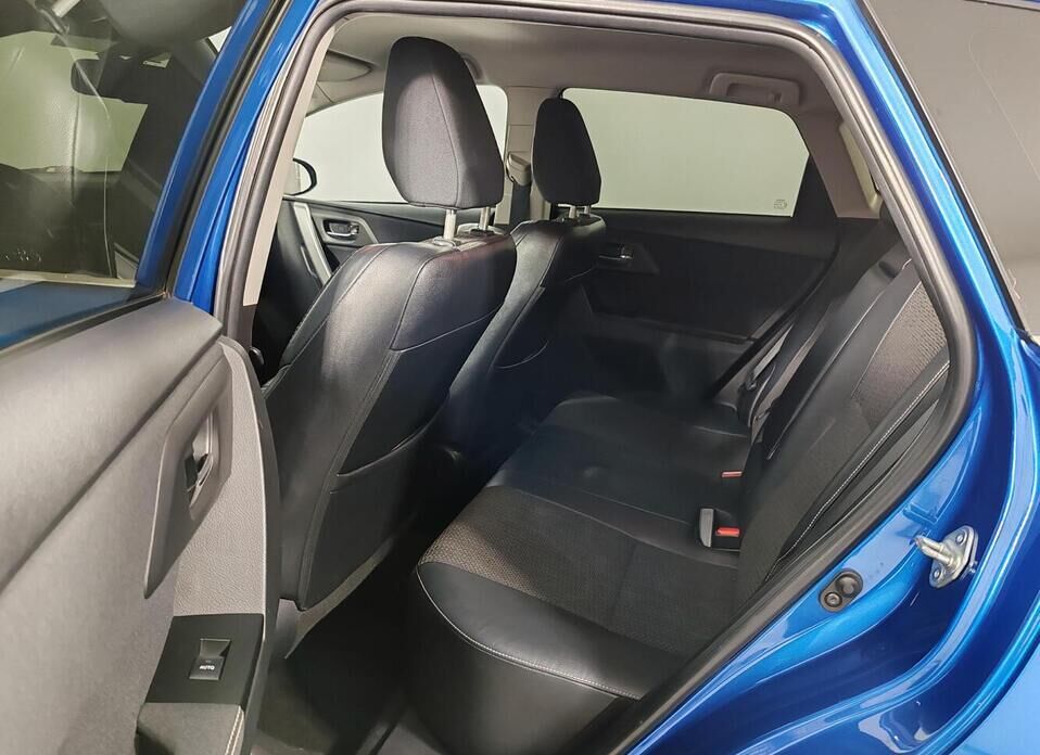 Toyota Auris, II 1.6 CVT (132 л.с.)
