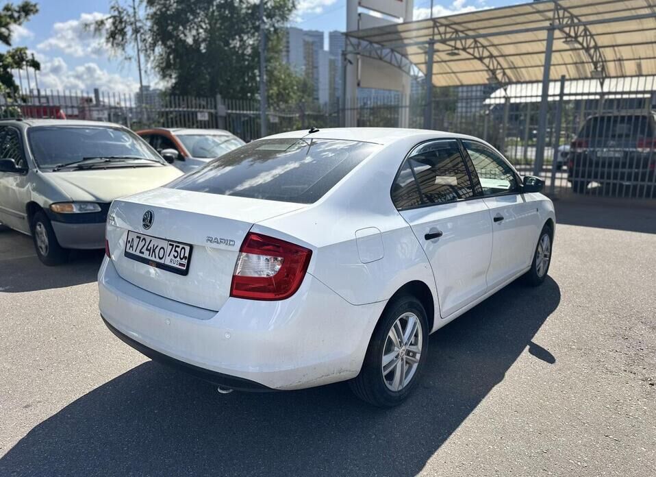Skoda Rapid 1.6 MT (90 л.с.)