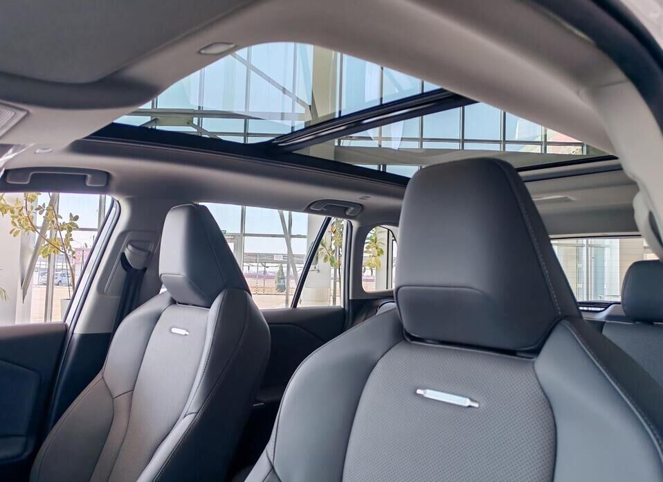 Toyota RAV4, VI (XA60) 2.0 CVT (171 л.с.) 4WD